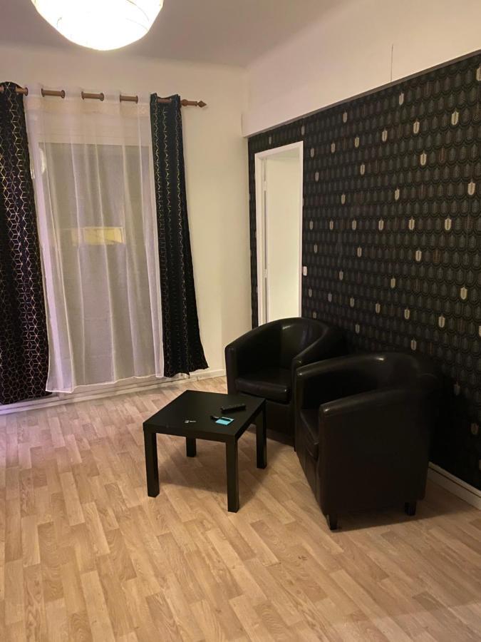 Hotel De Thau メーズ エクステリア 写真